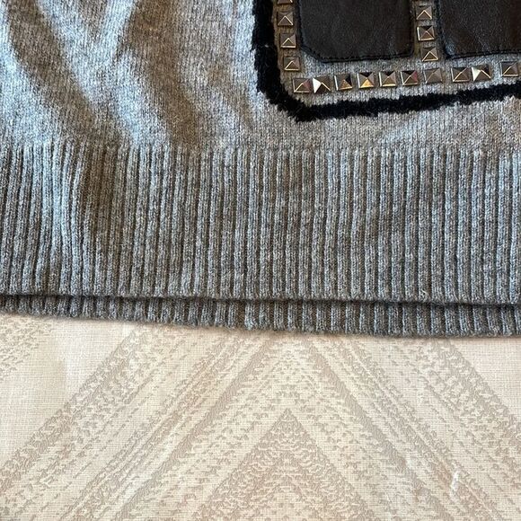 Autumn Cashmere Kids Girls Grey Leather & Grommet Cashmere Sweater - Picture 4 of 7
